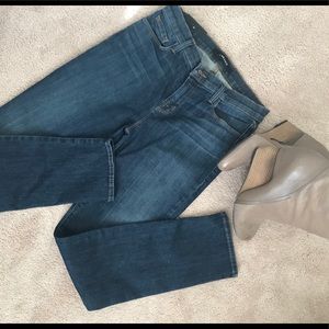|| J BRAND || Skinny Leg Jeans